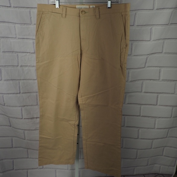 NWT Old Navy Classic Khakis 36x30 - Picture 1 of 10